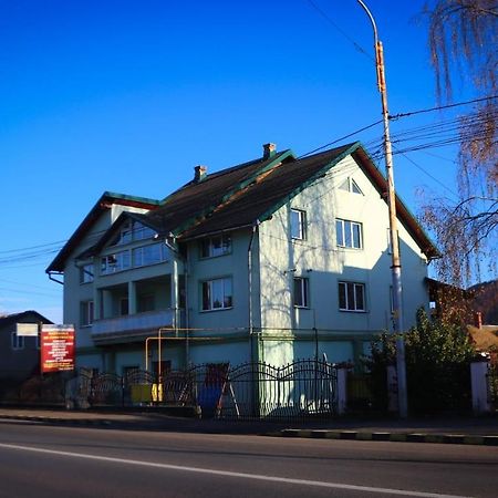 Apartamento Casa In Bucovina Gura Humorului Exterior foto