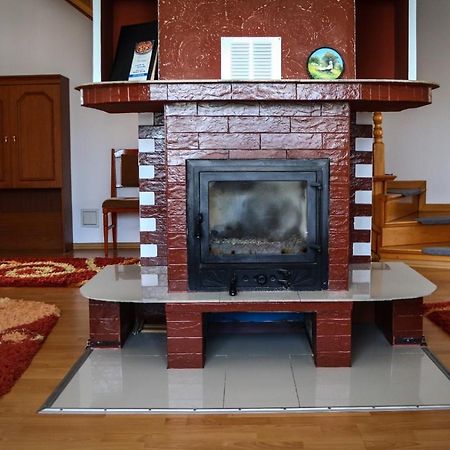 Apartamento Casa In Bucovina Gura Humorului Exterior foto