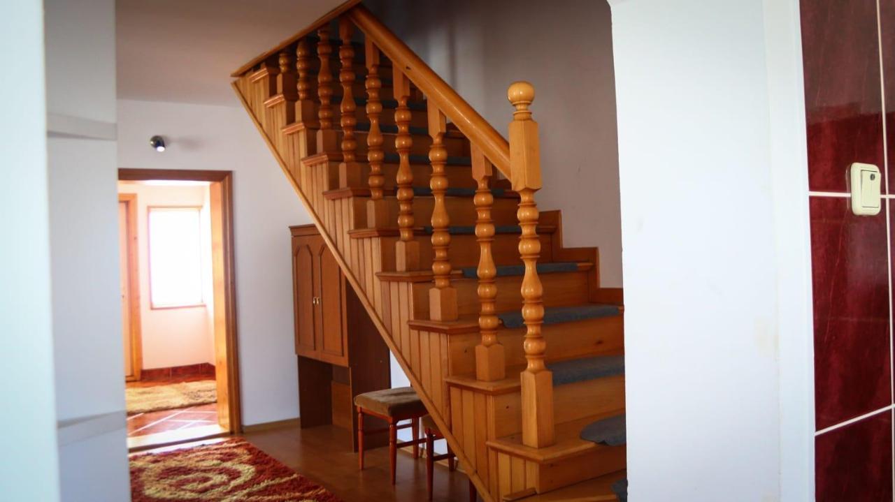Apartamento Casa In Bucovina Gura Humorului Exterior foto