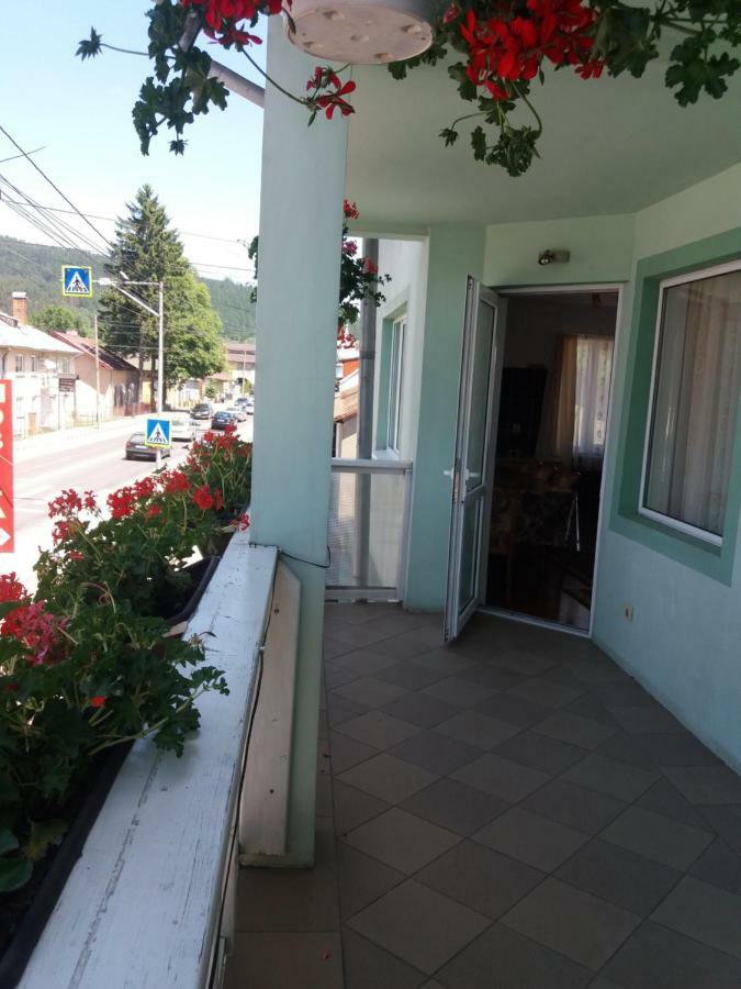 Apartamento Casa In Bucovina Gura Humorului Exterior foto