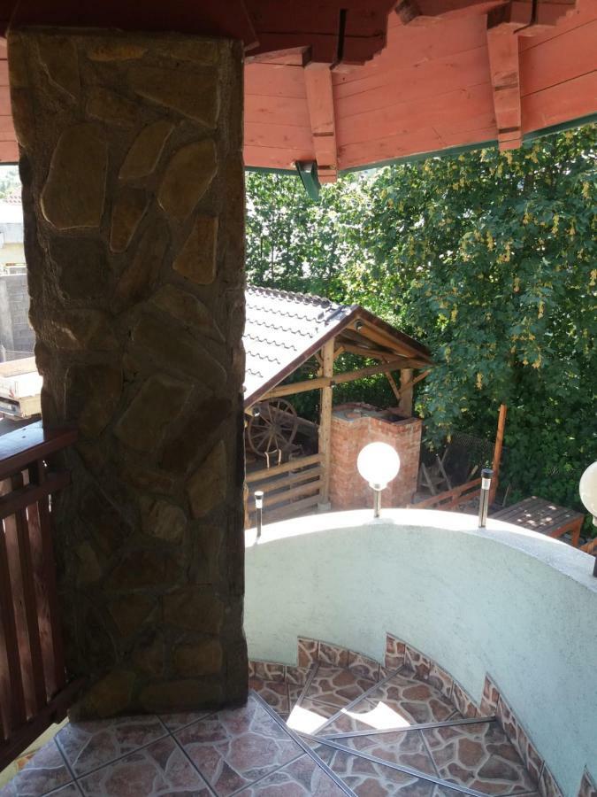 Apartamento Casa In Bucovina Gura Humorului Exterior foto