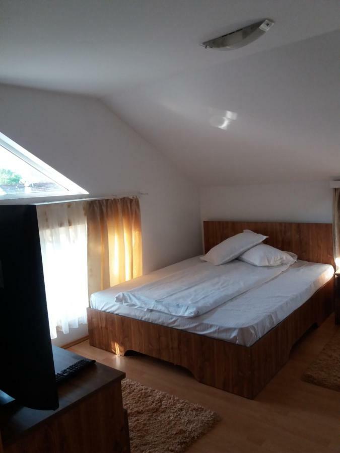 Apartamento Casa In Bucovina Gura Humorului Exterior foto