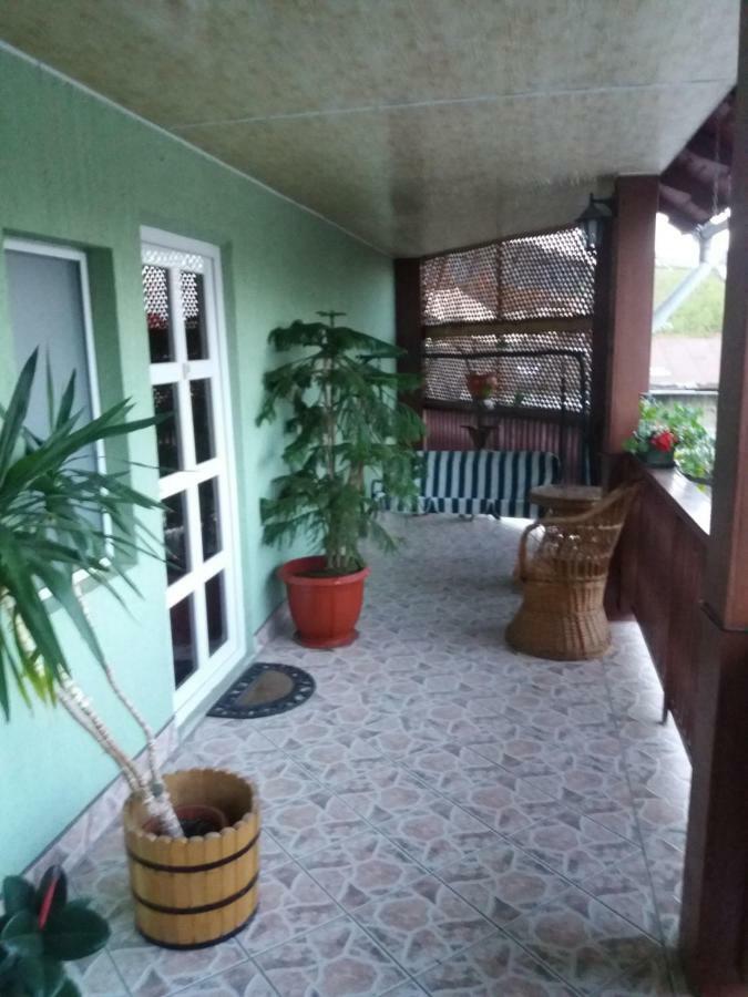 Apartamento Casa In Bucovina Gura Humorului Exterior foto